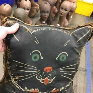 Meet your Posher, Pamela